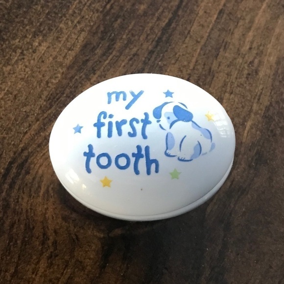 My First Tooth Baby Blue Tiny Baby Tooth Holder With Lid & Dog Design‎ - Picture 1 of 5